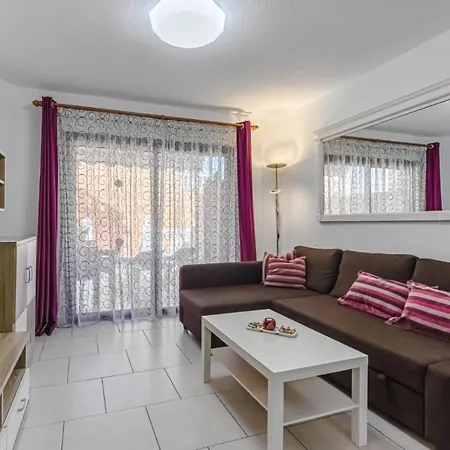 Cristianos Royal Gardens Apartment *
